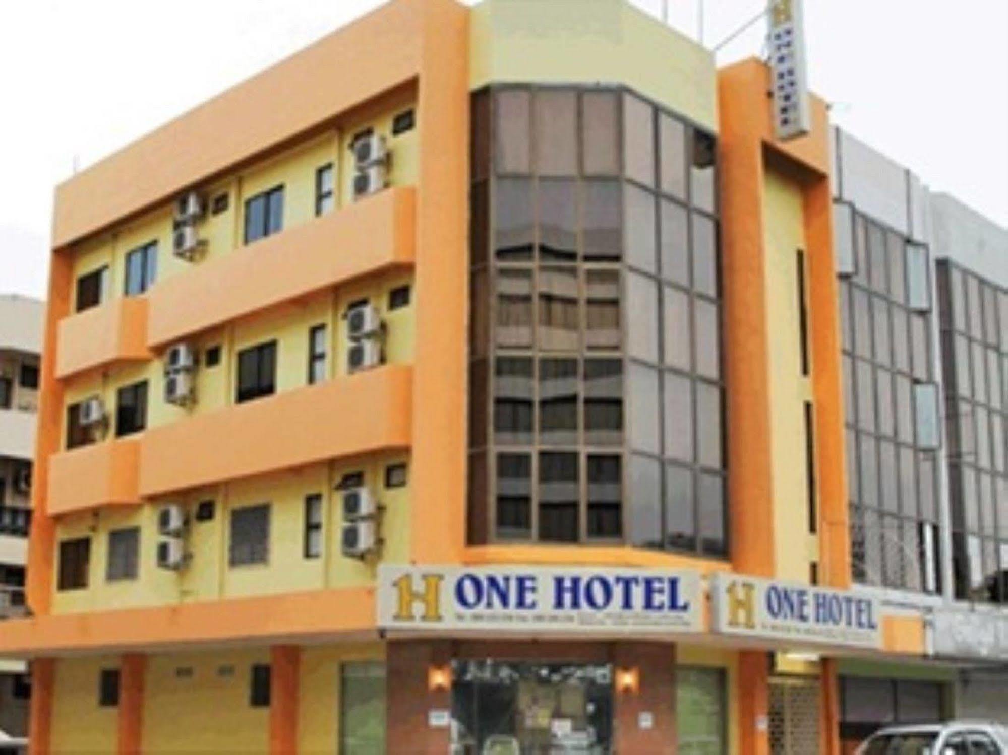 קוטה קינבלו One Hotel Sadong Jaya מראה חיצוני תמונה